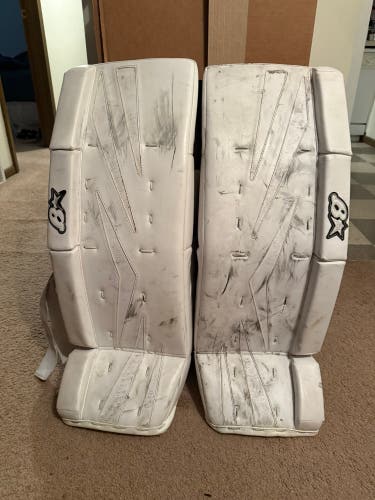 33" Brian's Netzero Goalie Leg Pads (Used)