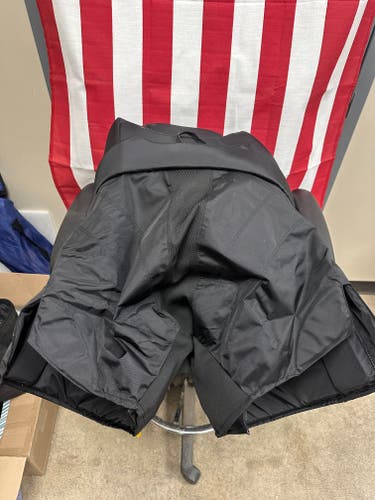 Senior XXL Hockey Goalie Pants (Used)