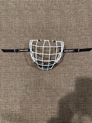 Small Bauer Profile II Facemask Full Cage (Used)