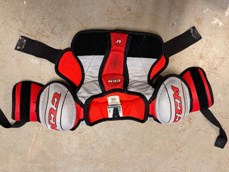 Medium Youth CCM U+ 04 Shoulder Pads (Used)