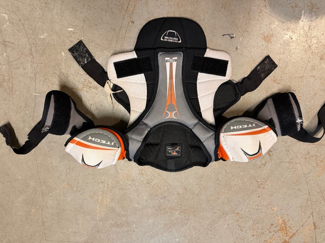 Medium Youth Itech 255TL Shoulder Pads (Used)