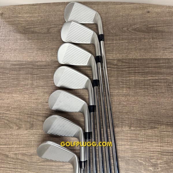 Left-Handed 2025 Titleist T150 Iron Set 5-GW / Project X, X Stiff