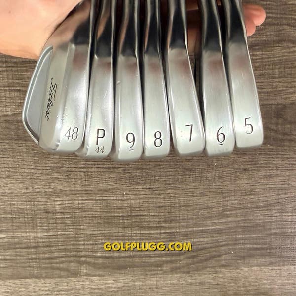 Left-Handed 2025 Titleist T150 Iron Set 5-GW / Project X, X Stiff
