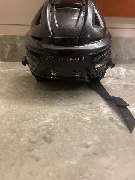 Small Bauer Re-Akt 155 Helmet (Used)