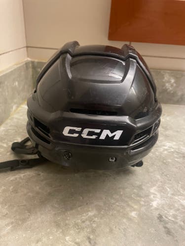 Medium CCM Tacks 720 Helmet (Used)