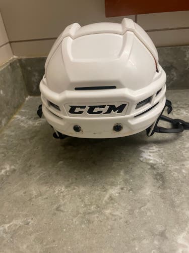 Medium CCM Tacks 720 Helmet (Used)
