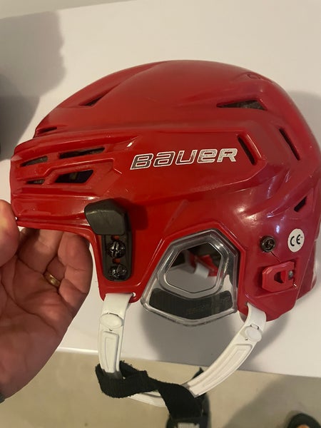 Small Bauer Re-Akt 150 Helmet (Used)
