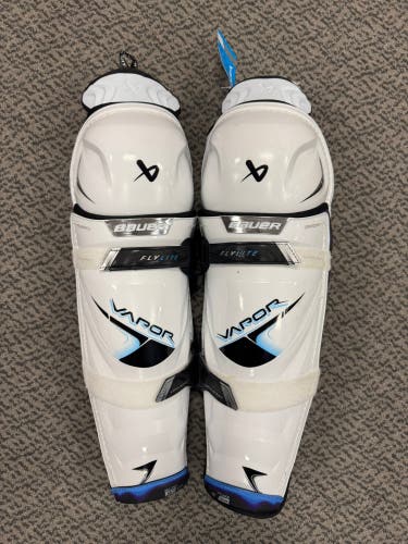 Senior Bauer Vapor Flylite 16" Shin Pads (New)