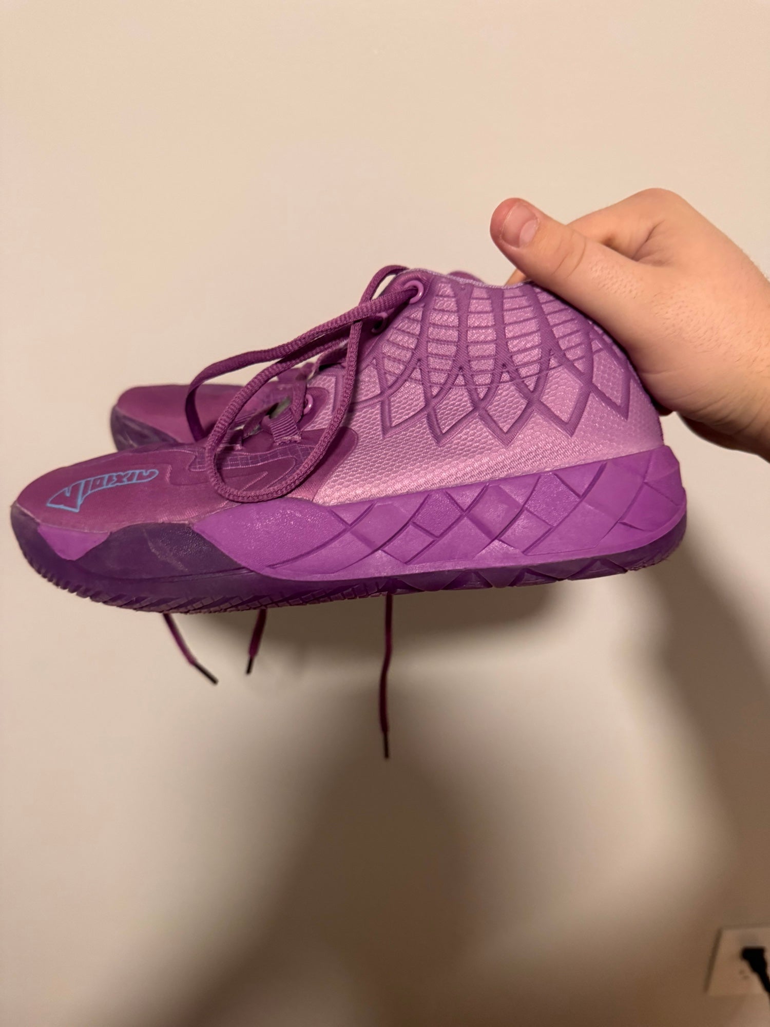 paul george pink shoes