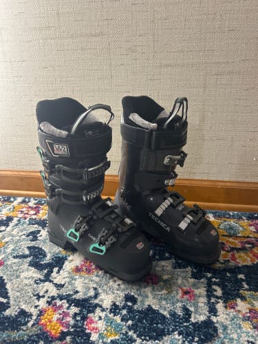 Mondo 23.5 Women's Tecnica Mach Sport LV 85 Ski Boots Soft Flex (Used)