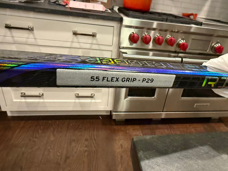 Intermediate CCM Ribcor Trigger 9 Pro Right Handed Hockey Stick P29 55 Flex (New)