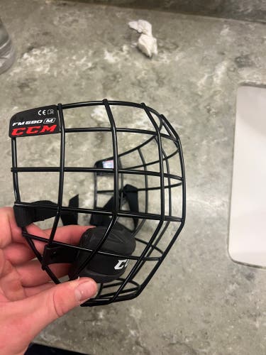 Medium CCM FM580 Full Cage (New)