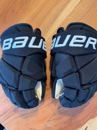 Bauer Vapor Hyperlite Hockey Gloves-13"- Single Layer palm - Custom short cuff
