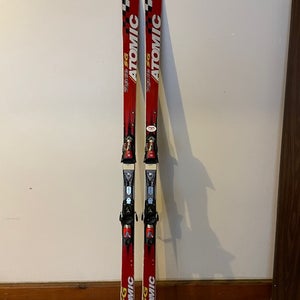 Unisex Racing 204 cm Atomic Race Skis With Bindings Max Din 14 (Used)
