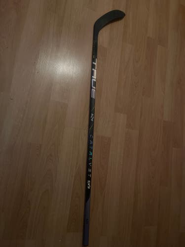 Intermediate True Catalyst 5X3 Left Hand Hockey Stick T28 40 Flex (Used)