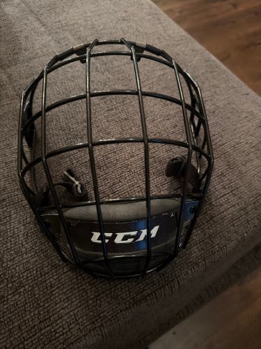 Medium CCM FM580 Full Cage (New)