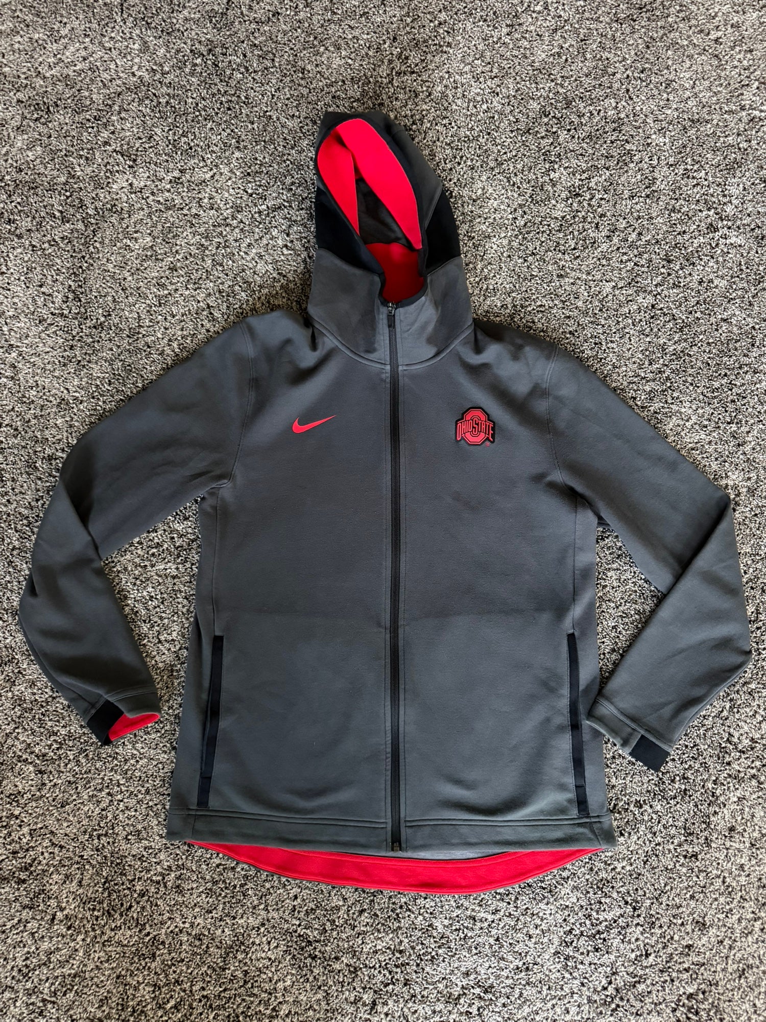 nike basketball warmup hoodie
