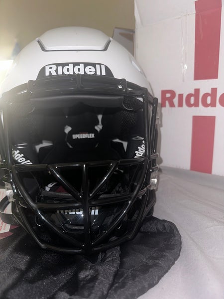 Adult Extra Large Riddell SpeedFlex Helmet (Used)