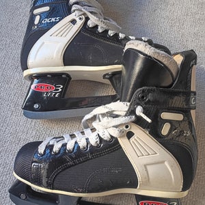 CCM Tacks 352 Hockey Skates Regular Width 7 (Used)