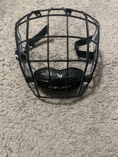 Small Bauer Profile III Facemask (New)