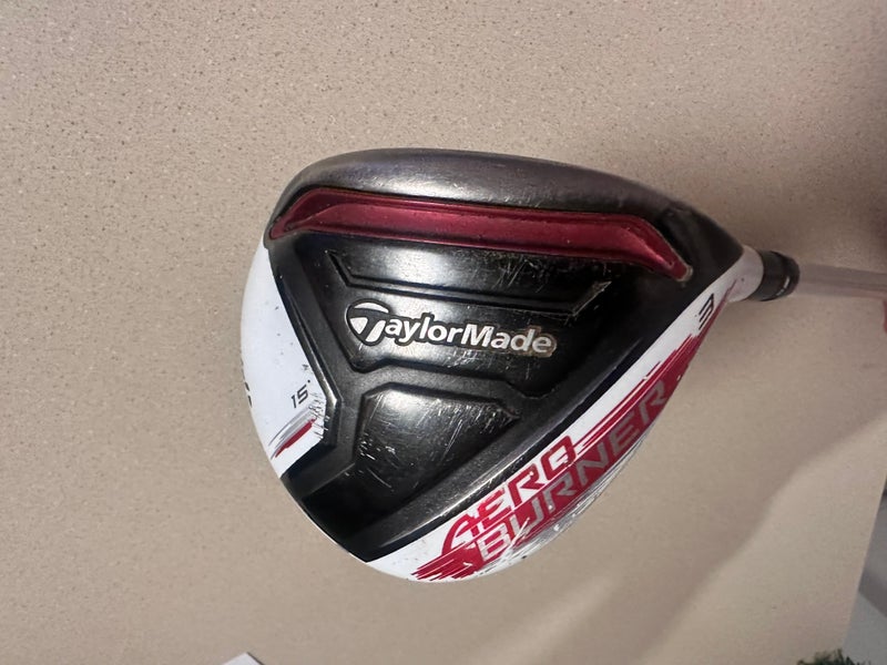 TaylorMade AeroBurner Right Handed Fairway Wood Regular Flex 3 Wood (Used)