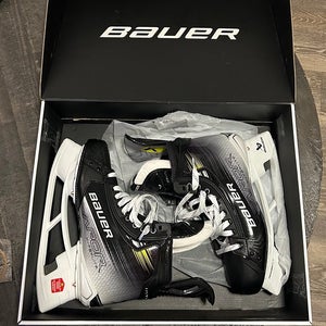 Custom Bauer Vapor Hyperlite 2 Hockey Skate- Size 8 3/8 Fit 1