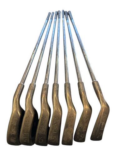 Used Right Handed Men's Regular Flex Steel Shaft 8 Pieces Iron Set