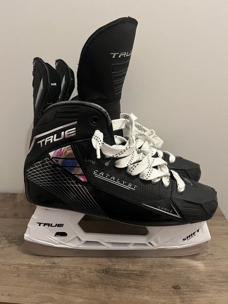 Senior True Catalyst Lite Hockey Skates Size 10 Reg-w/ extras!