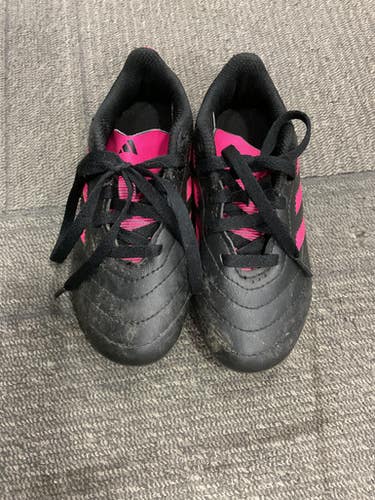 Used Adidas Soccer Cleats Black And Pink Youth 10.0 11614-S000228247