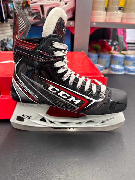 2019 CCM JetSpeed FT490 Hockey Skates Regular Width 7.5 (New)