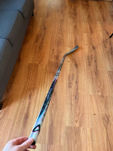 Intermediate Bauer Proto2 Right Handed Hockey Stick P28 55 Flex (Used)