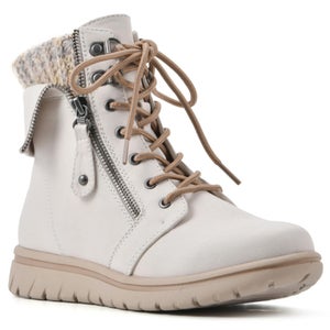 Cliffs by White Mountain Hope Boots Women's US 9.5 White Side Zip Bootie Lion900