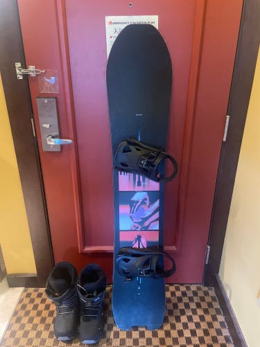 Men's Burton Skeleton Key Snowboard 150 cm (Used)