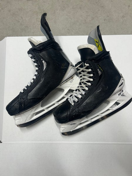 Bauer Vapor Hyperlite2 Hockey Skates Pro Stock Size 11 Fit 1 296mm (Used)