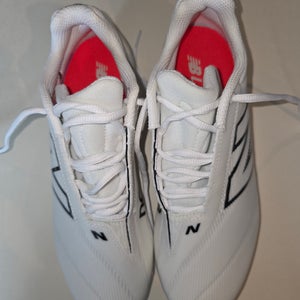 White Unisex Size M 8.0 (W 9.0) Adult New Balance Low Top Molded Cleats (New)