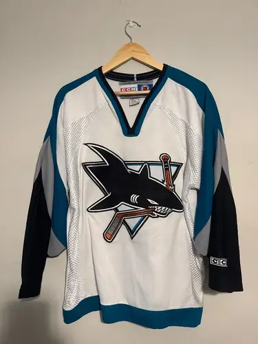 White Medium Men's Adidas Jersey (New)