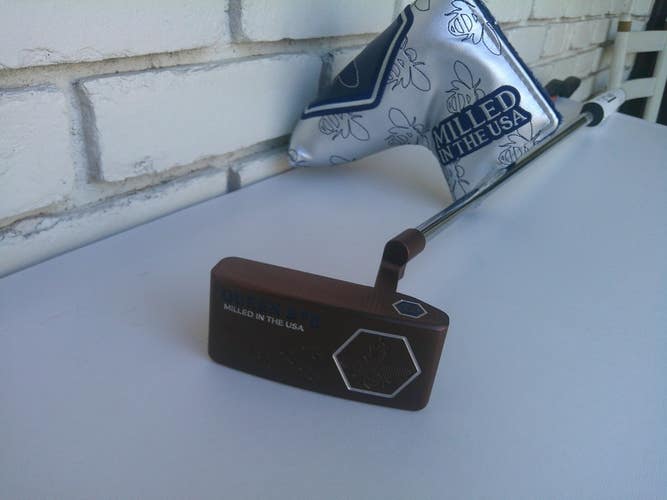 Bettinardi Queen B #8 Putter - 34.25"