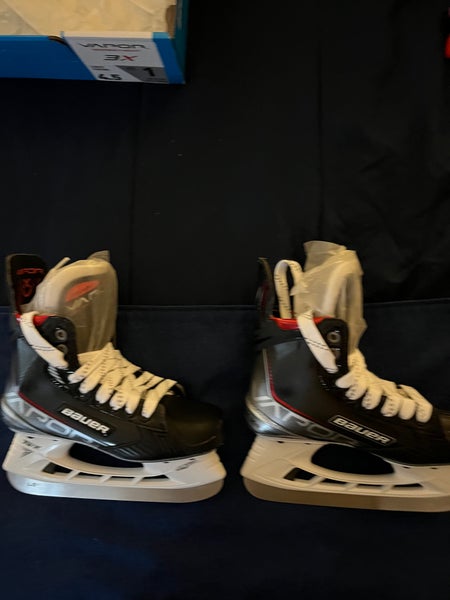 2022 Bauer Vapor 3X Hockey Skates Pro Stock (New)