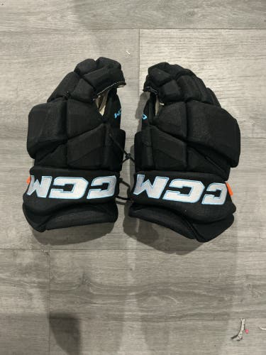 Utah Mammoth CCM HGPJSPP Gloves 13" Pro Stock (Used)