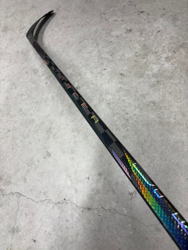 87 Flex P92 Senior Bauer Tracer Left Hand Hockey Stick Pro Stock NHL (Restored)