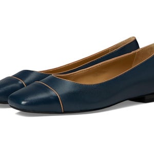 Trotters Harbor Flat Women's US 7.5 Navy Tan Leather Square Toe Slip On HAWK242