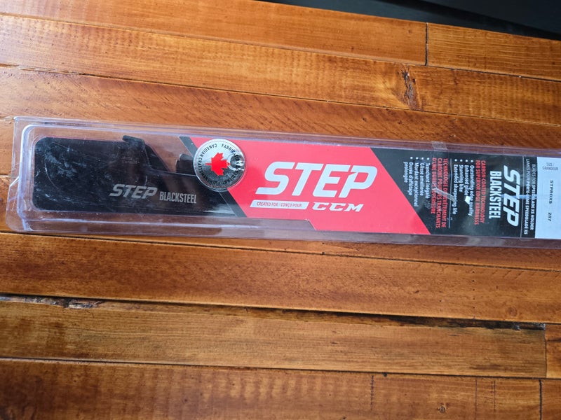 CCM STEP Blacksteel – 296 mm – CCM XS Holder – Fits Senior Size 10 – Brand New