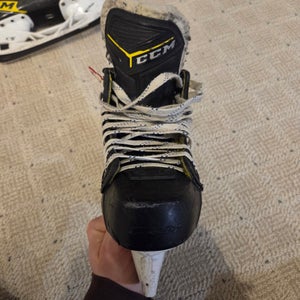 Bauer Vapor 2X Pro Hockey Skates Regular Width 5.5 (Used)