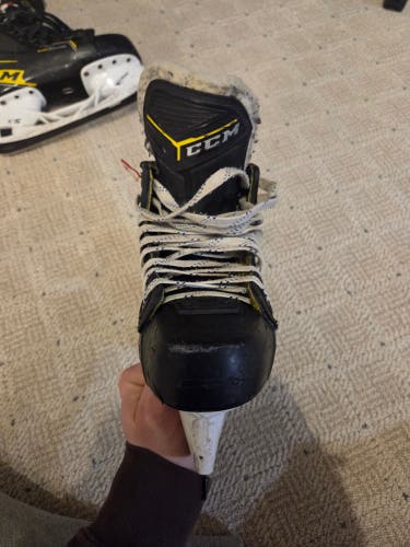 Bauer Vapor 2X Pro Hockey Skates Regular Width 5.5 (Used)