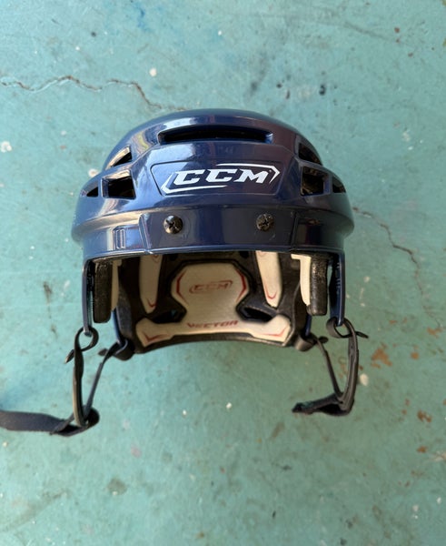 Medium CCM Vector V05 Helmet Pro Stock (Used)