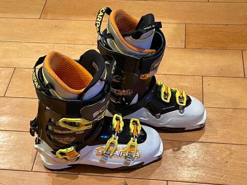 Mondo 28/28.5 Men's Scarpa Alpine Touring Maestrale RS Ski Boots (Used)