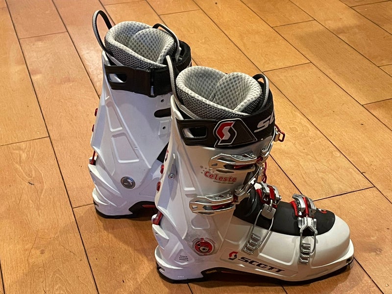 Mondo 26 & 26.5 Women's Scott Alpine Touring Celeste Tour Ski Boots (Used)