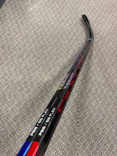 Intermediate Bauer Nexus Tracer Right Handed Hockey Stick P28 55 Flex (New)