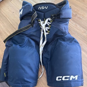 Intermediate Large CCM Tacks Hockey Pants (Used)