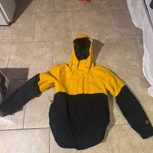 Yellow Men's Adult Medium Volcom Jacket Gor-Tex(Used)